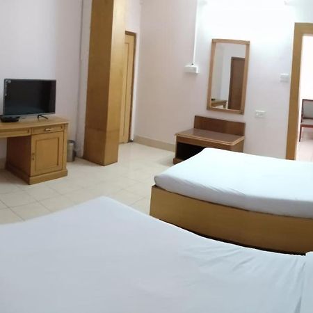 The Regency Hotel Dibrugarh Eksteriør billede