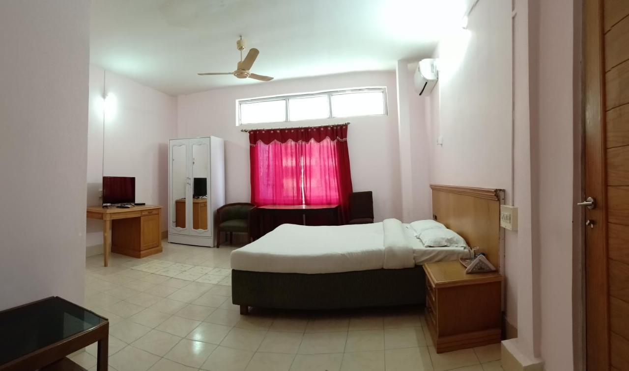 The Regency Hotel Dibrugarh Eksteriør billede